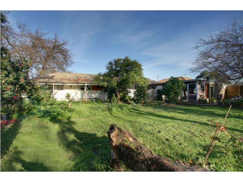 4 Springfield Road, Boronia VIC 3155