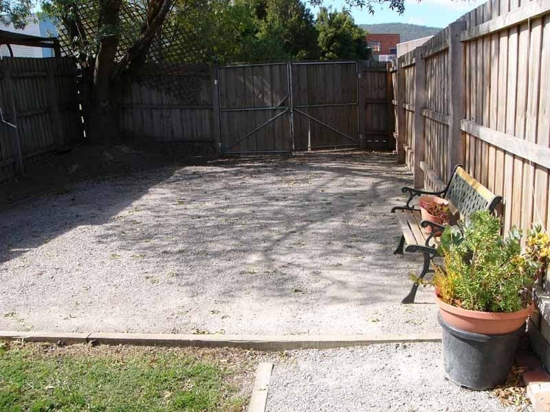 2/2 Silverton Drive, Ferntree Gully VIC 3156
