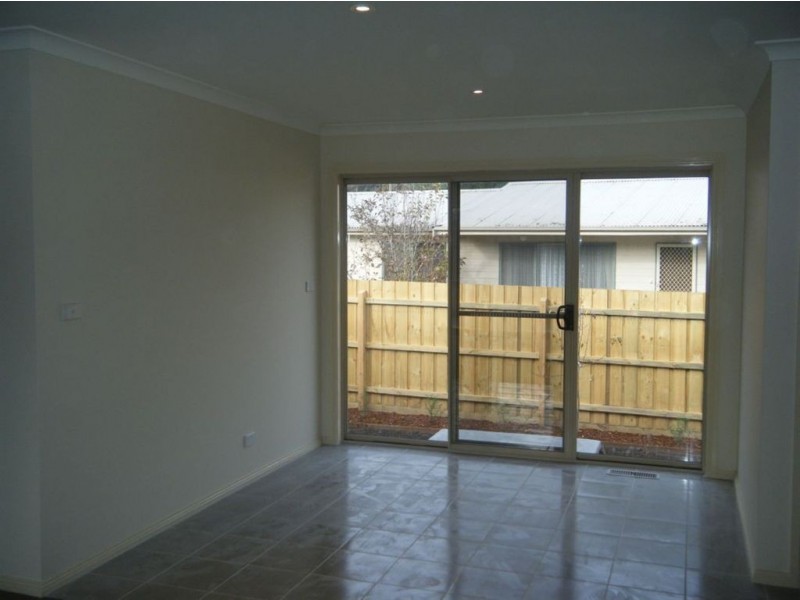 2/87 Albert Avenue, Boronia VIC 3155