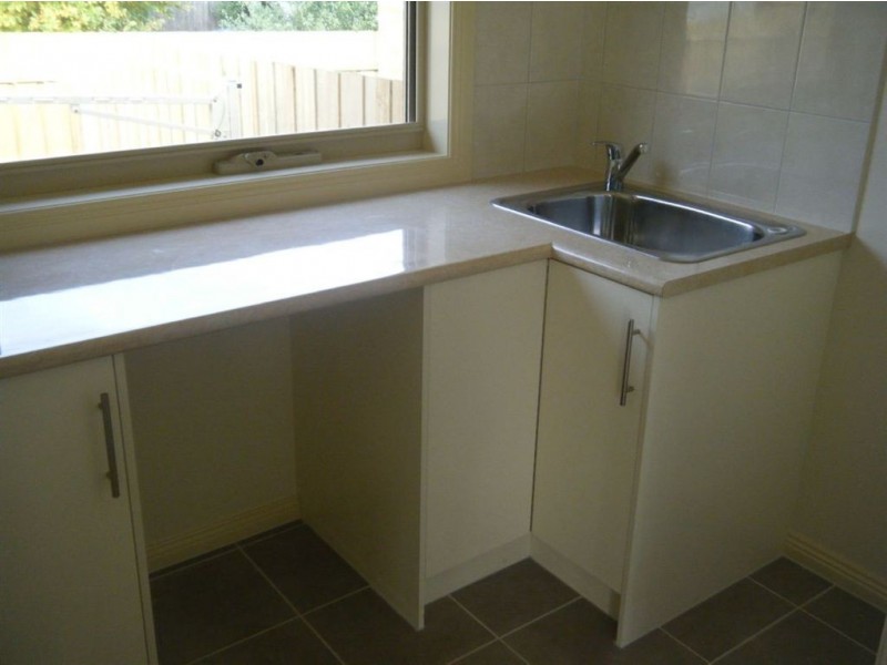 2/87 Albert Avenue, Boronia VIC 3155