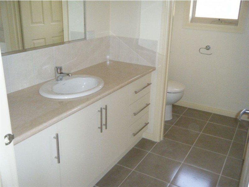 2/87 Albert Avenue, Boronia VIC 3155