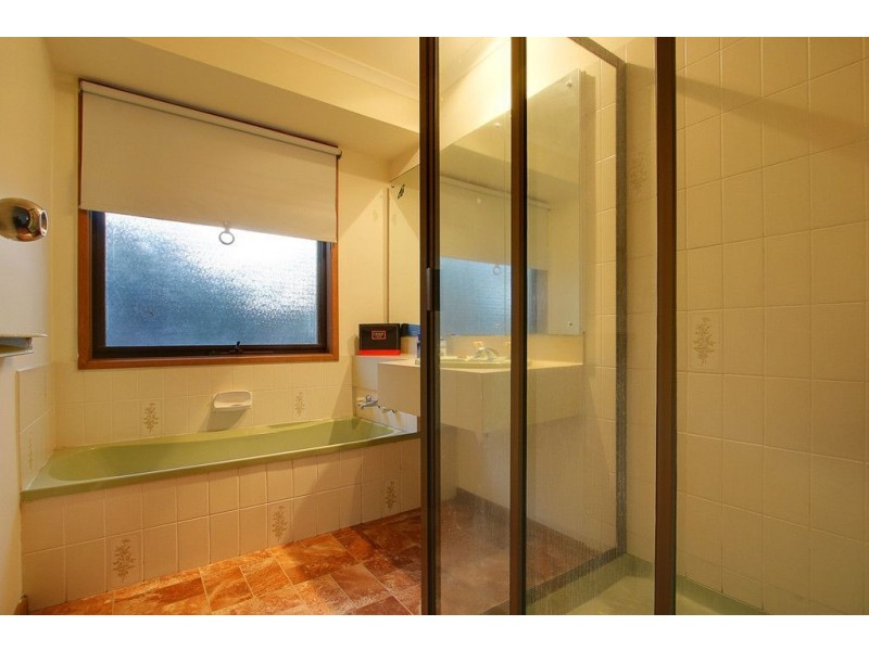 15 Westwood Drive, Bayswater North VIC 3153