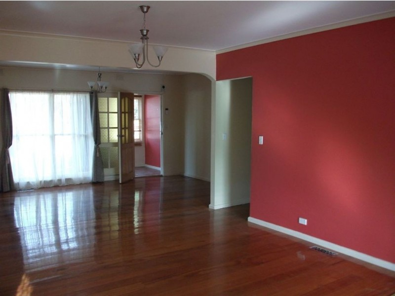 2 Acacia Road, Upper Ferntree Gully VIC 3156