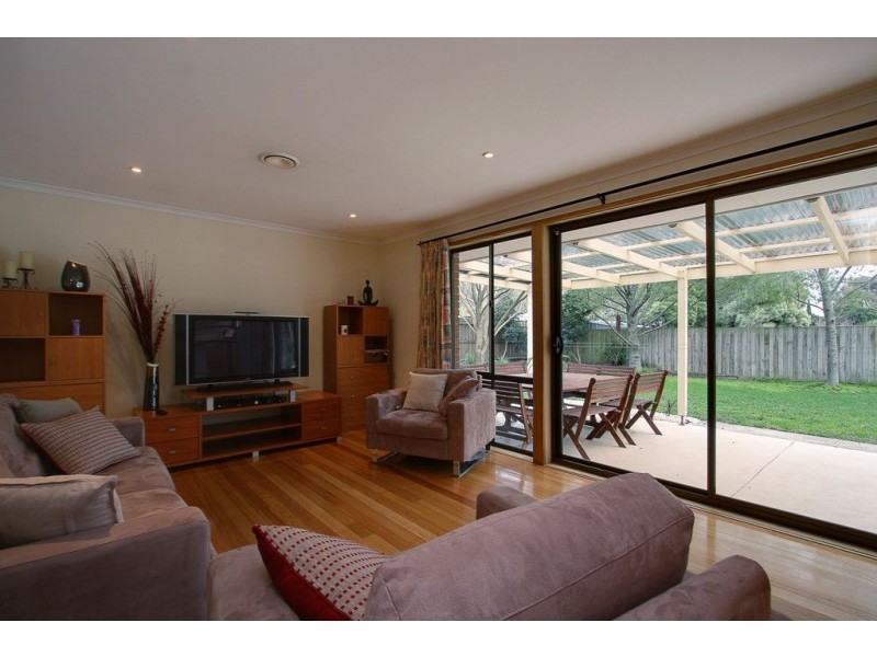 43 Beresford Drive, Boronia VIC 3155