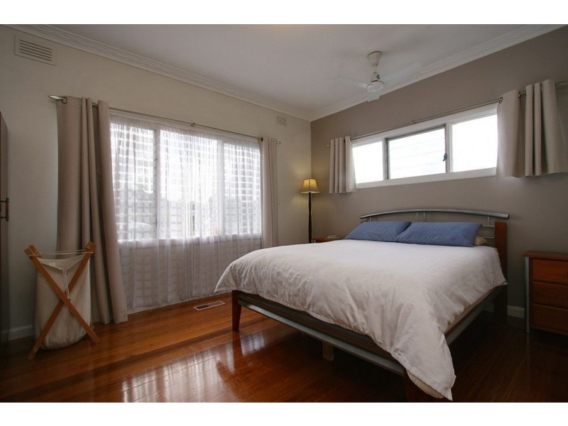 22 Neal Street, Bayswater VIC 3153