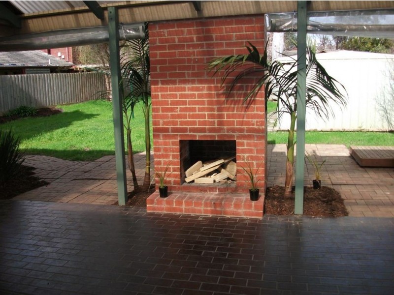 2 Centaur Court, Bayswater VIC 3153