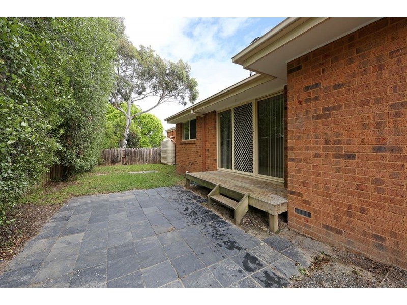 2/37 Thomas Street, Croydon South VIC 3136