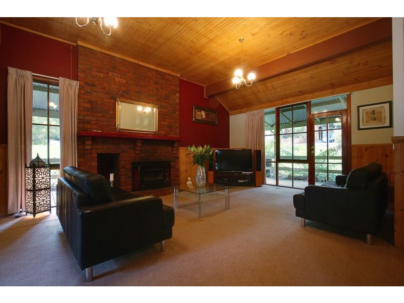 38 Inverness Avenue, The Basin VIC 3154