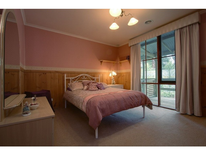 38 Inverness Avenue, The Basin VIC 3154