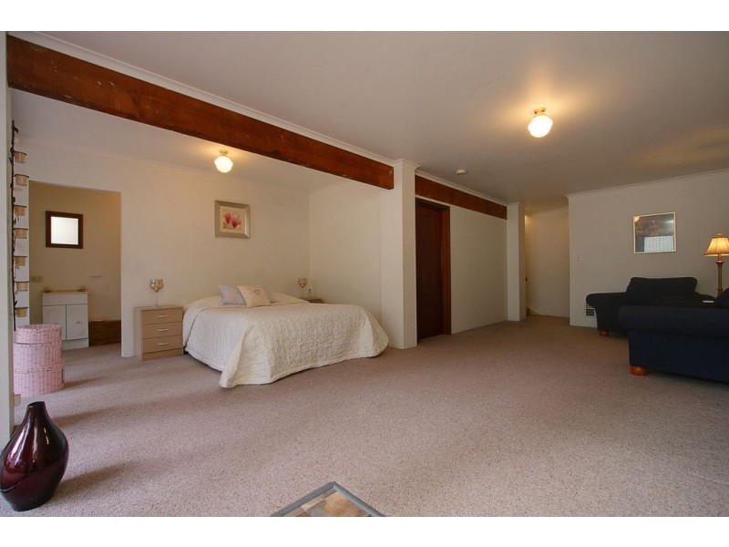 38 Inverness Avenue, The Basin VIC 3154