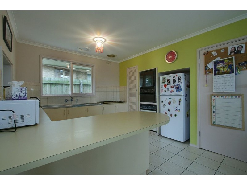 15 Gabrielle Court, Ferntree Gully VIC 3156