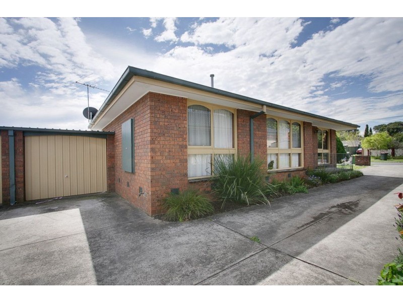 2/26 Cullis Parade, Bayswater VIC 3153