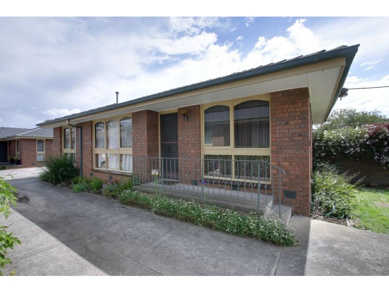 2/26 Cullis Parade, Bayswater VIC 3153