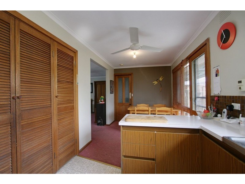 2/26 Cullis Parade, Bayswater VIC 3153