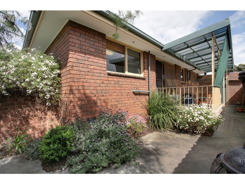 2/26 Cullis Parade, Bayswater VIC 3153