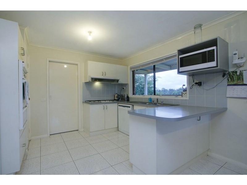 10 Apple Grove, Bayswater VIC 3153