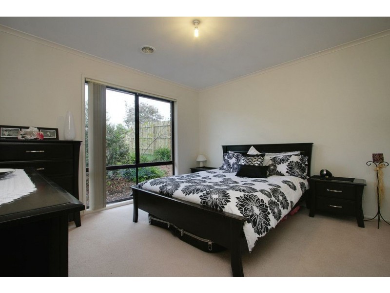 10 Apple Grove, Bayswater VIC 3153