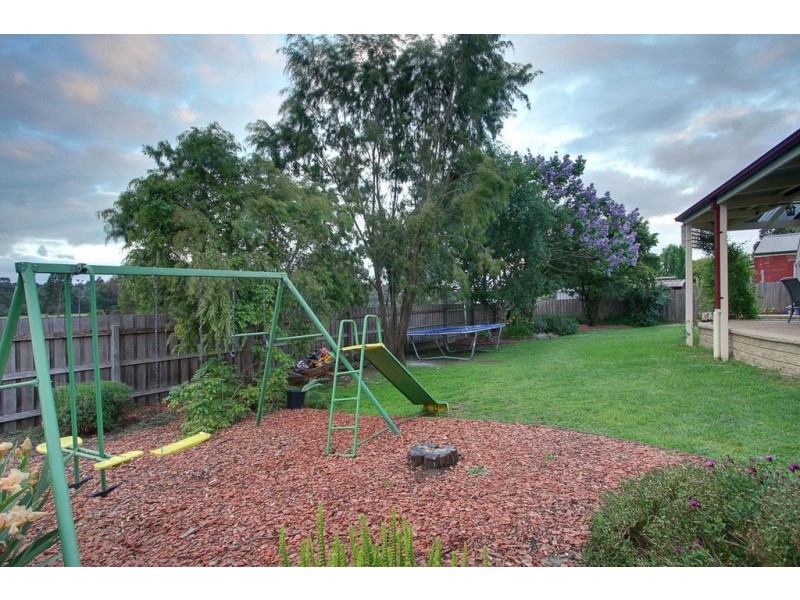 10 Apple Grove, Bayswater VIC 3153