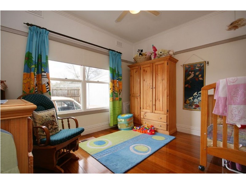 22 Neal Street, Bayswater VIC 3153