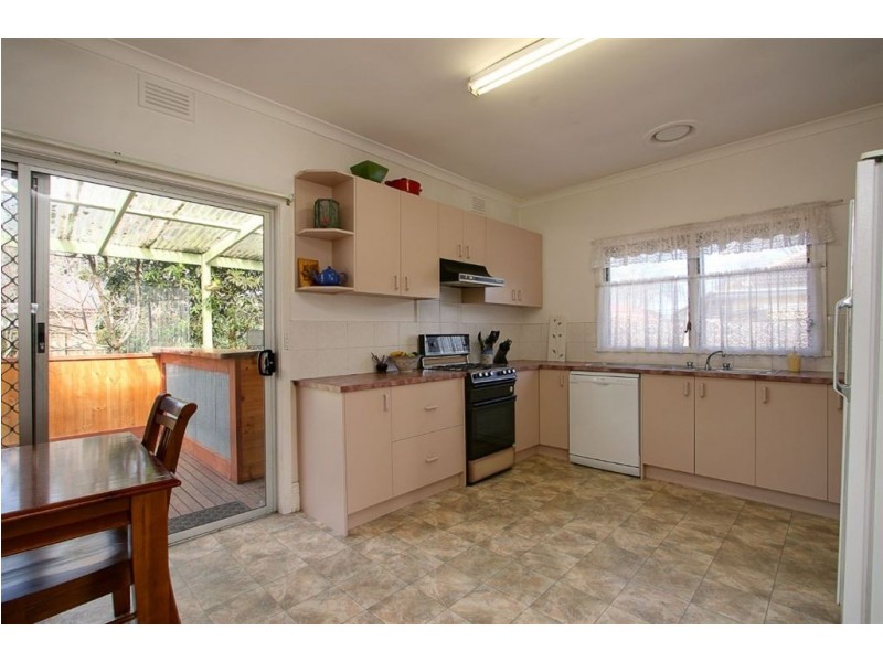 22 Neal Street, Bayswater VIC 3153