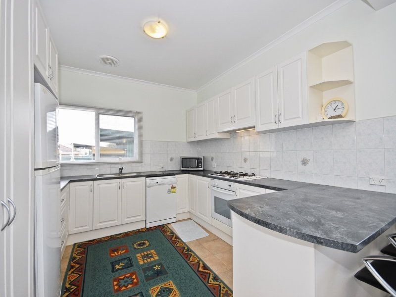 17 White Avenue, Bayswater North VIC 3153