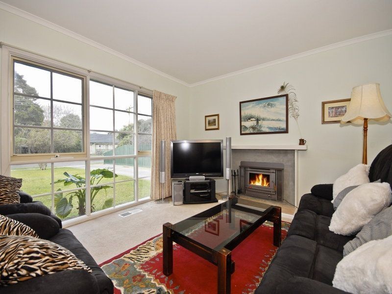 17 White Avenue, Bayswater North VIC 3153