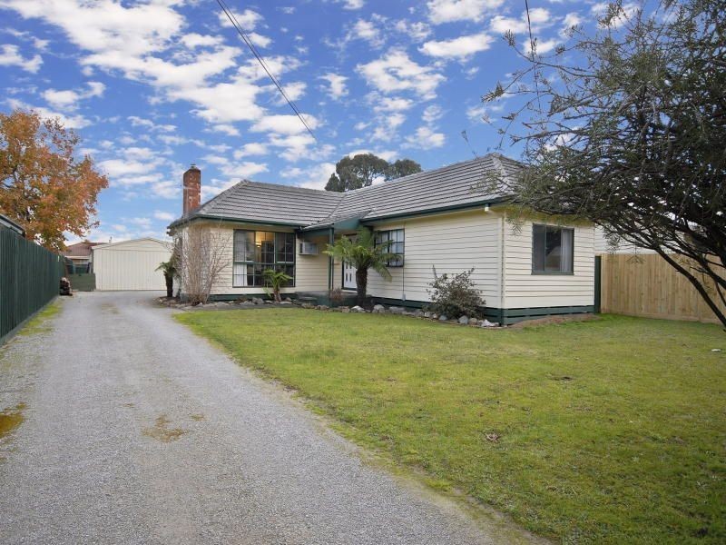 17 White Avenue, Bayswater North VIC 3153