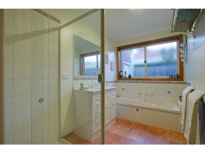 5 Warbler Court, Boronia VIC 3155