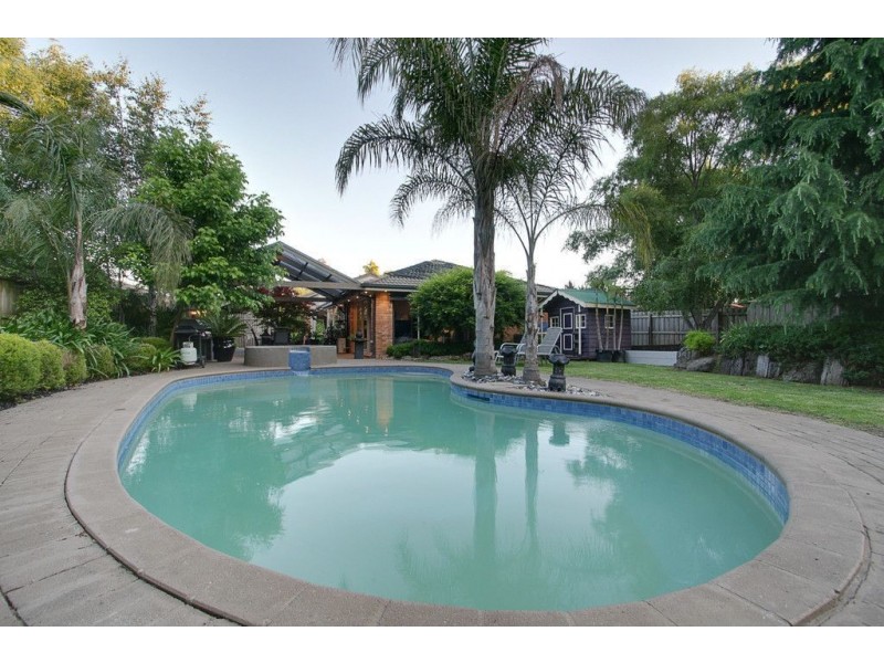 9 Baunton Court, Kilsyth South VIC 3137