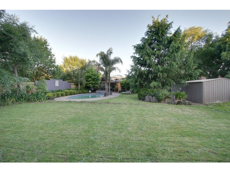 9 Baunton Court, Kilsyth South VIC 3137