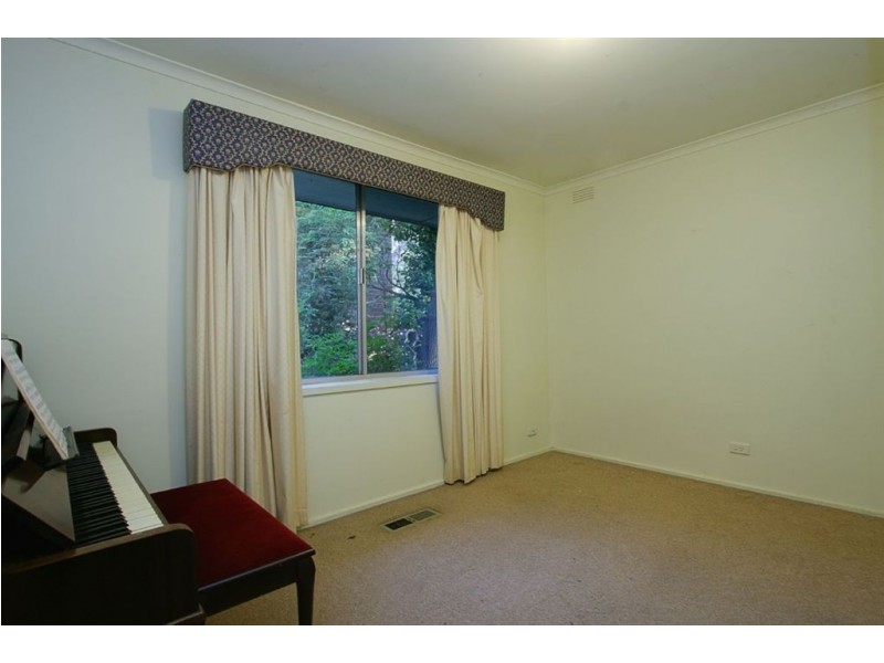 12 Royal Street, Upper Ferntree Gully VIC 3156