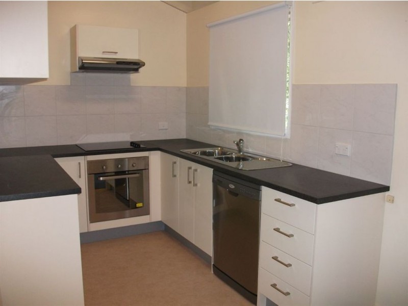 2/27 Alma Street, Ferntree Gully VIC 3156