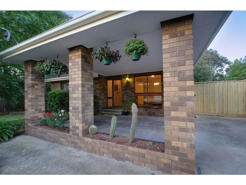 10 Westwood Drive, Bayswater North VIC 3153
