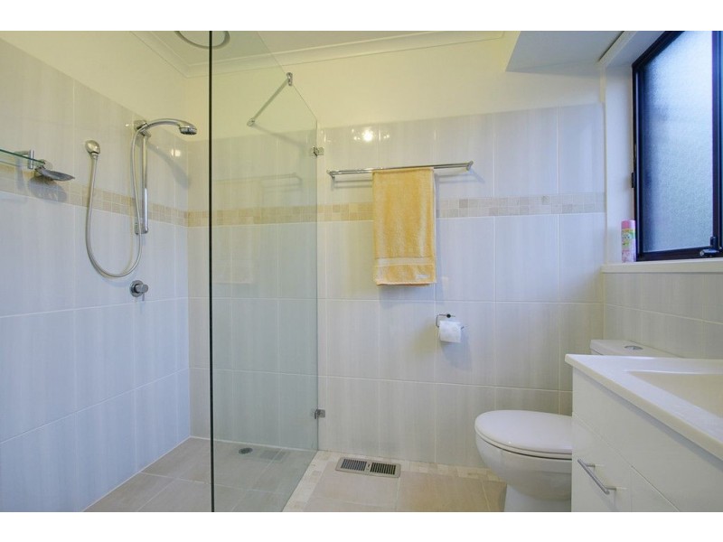 10 Westwood Drive, Bayswater North VIC 3153