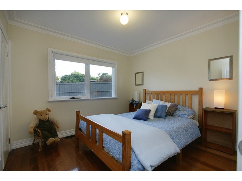 8 Tintern Avenue, Bayswater North VIC 3153