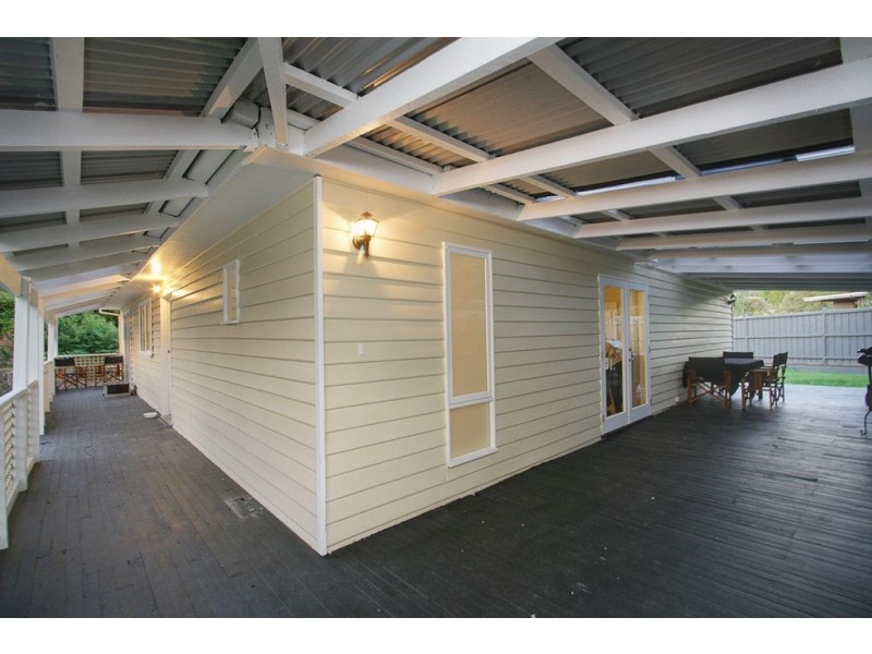 8 Tintern Avenue, Bayswater North VIC 3153