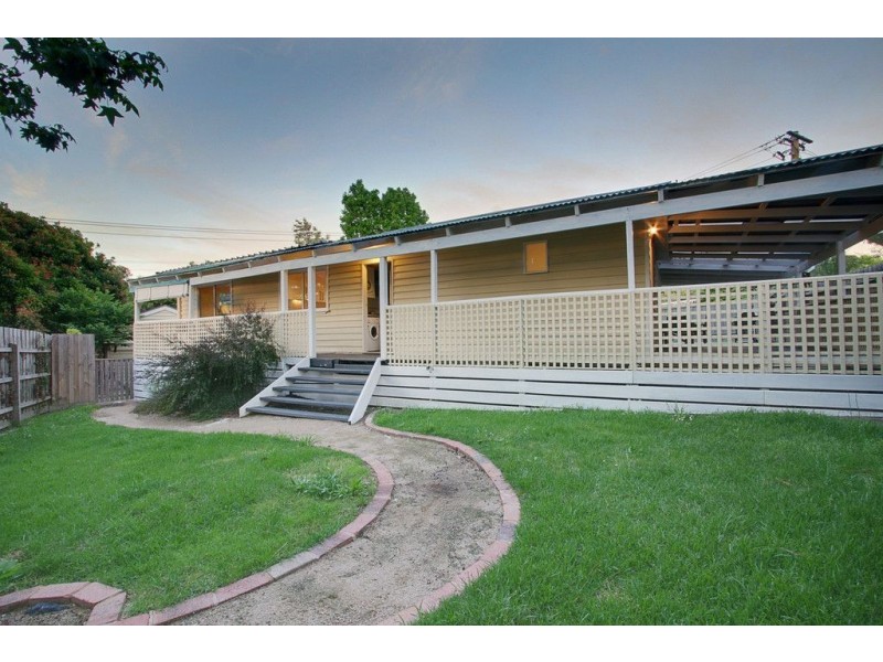 8 Tintern Avenue, Bayswater North VIC 3153