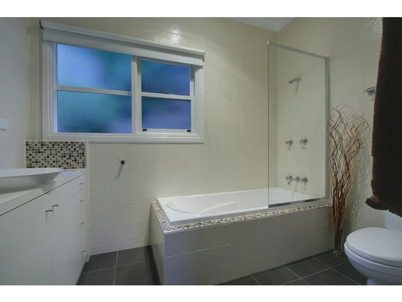 73 Bayview Crescent, The Basin VIC 3154