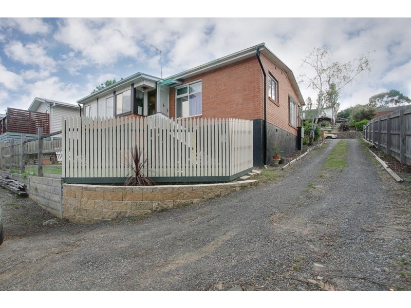 47 Nathan Street, Ferntree Gully VIC 3156