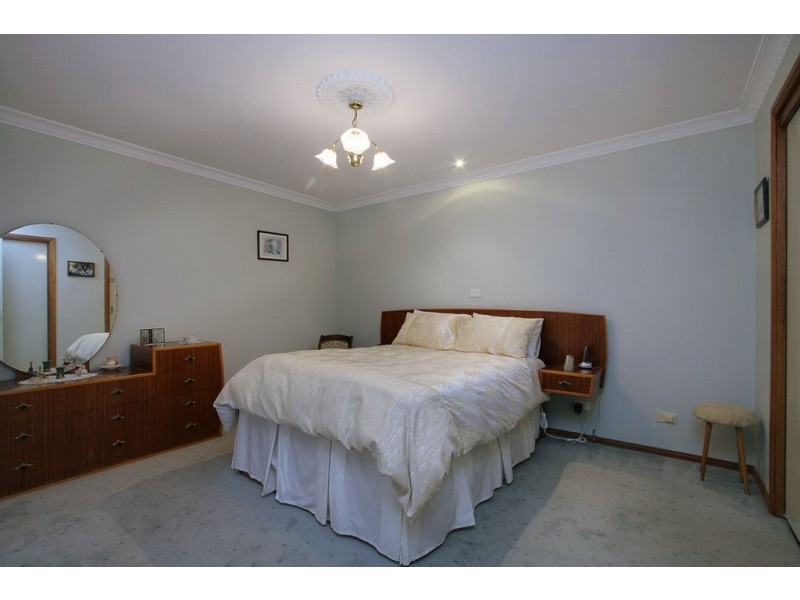 8 Warbler Court, Boronia VIC 3155