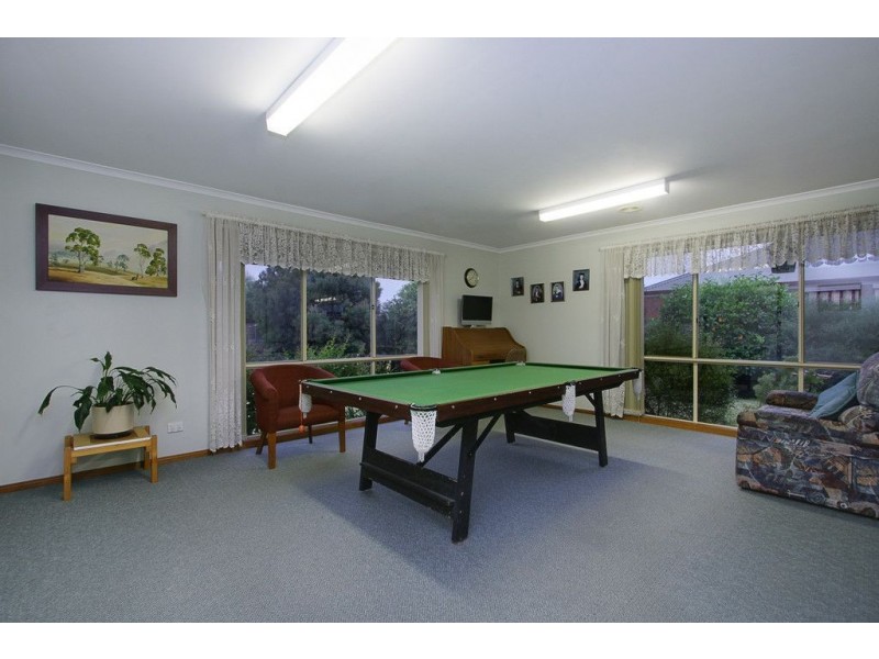 8 Warbler Court, Boronia VIC 3155