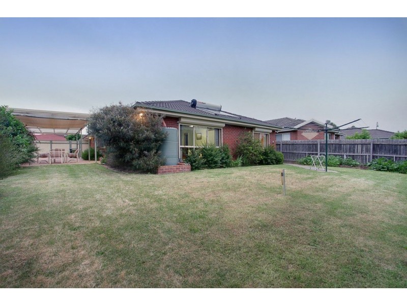 8 Warbler Court, Boronia VIC 3155