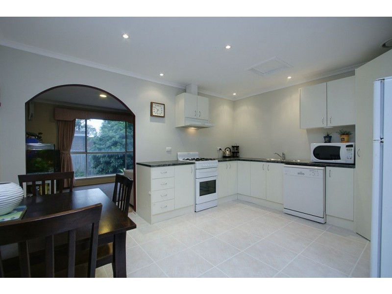 4/28 Barton Avenue, Ferntree Gully VIC 3156