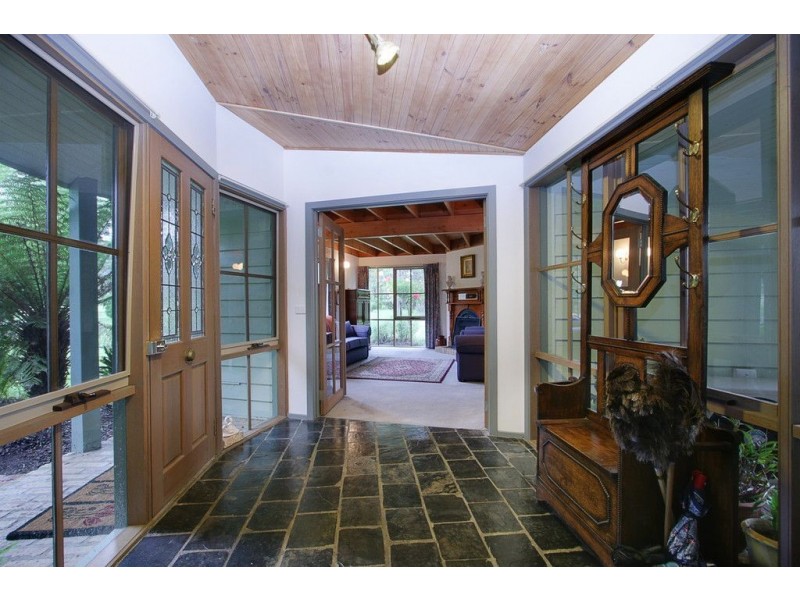 11 Lillypilly Lane, Kilsyth South VIC 3137