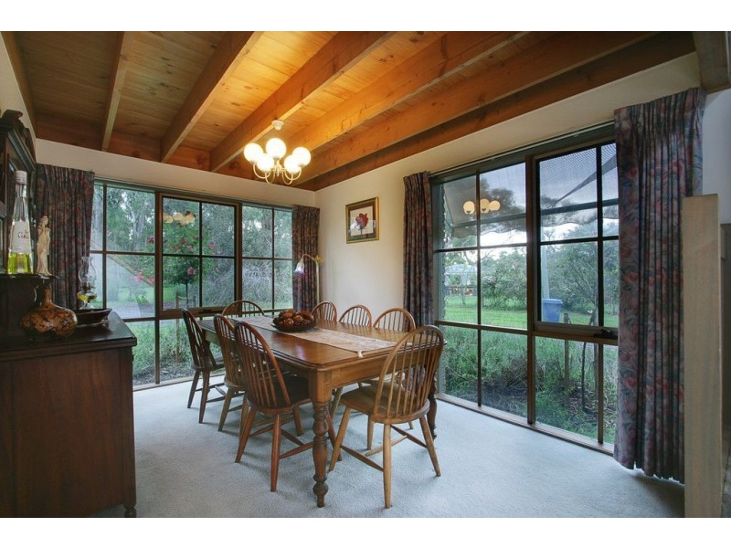 11 Lillypilly Lane, Kilsyth South VIC 3137