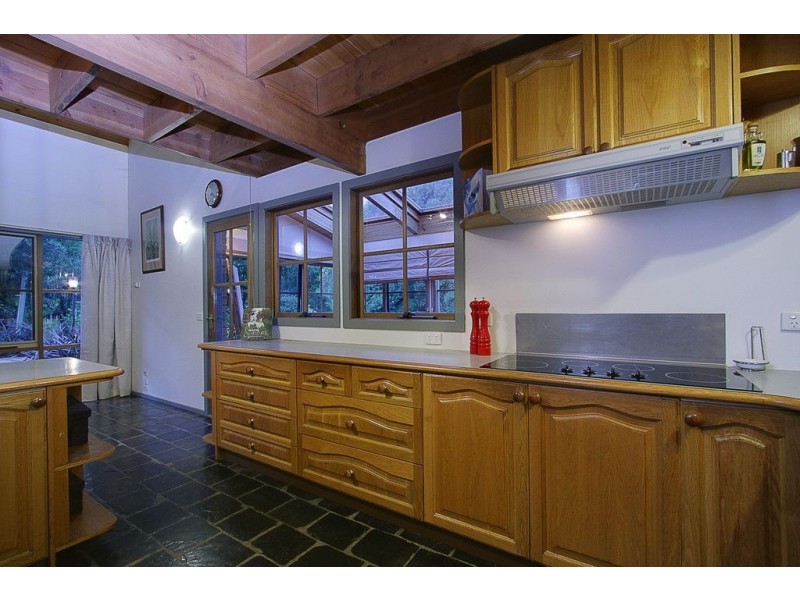 11 Lillypilly Lane, Kilsyth South VIC 3137