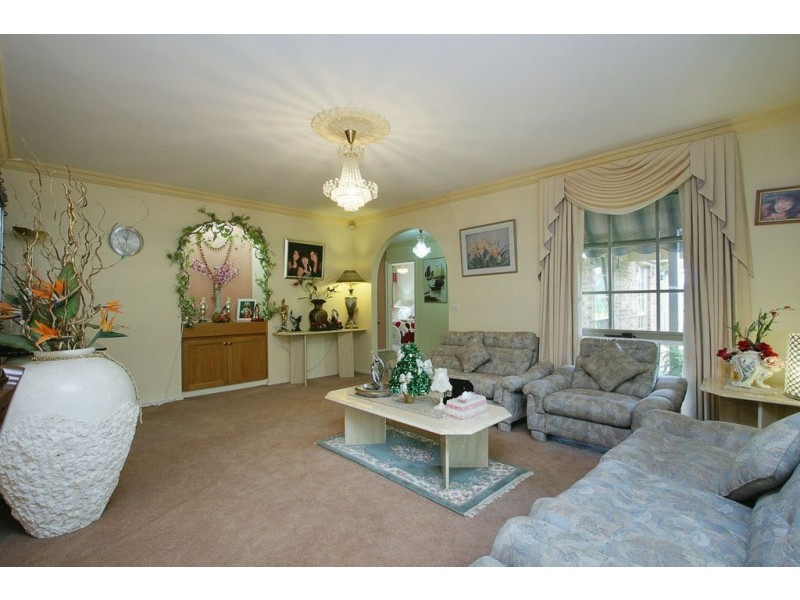 94 Barmah Drive West, Wantirna VIC 3152