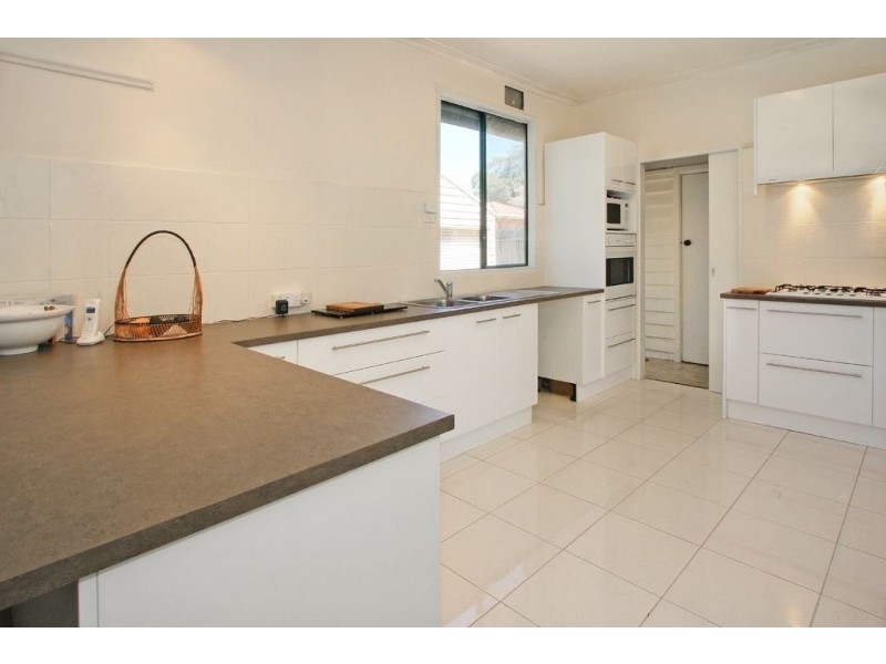 8 Woodvale Road, Boronia VIC 3155