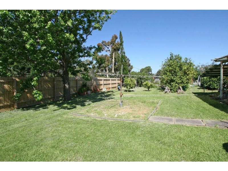 8 Woodvale Road, Boronia VIC 3155