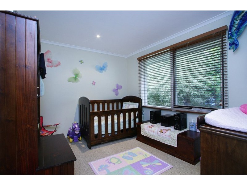 1 Kia-Ora Parade, Ferntree Gully VIC 3156